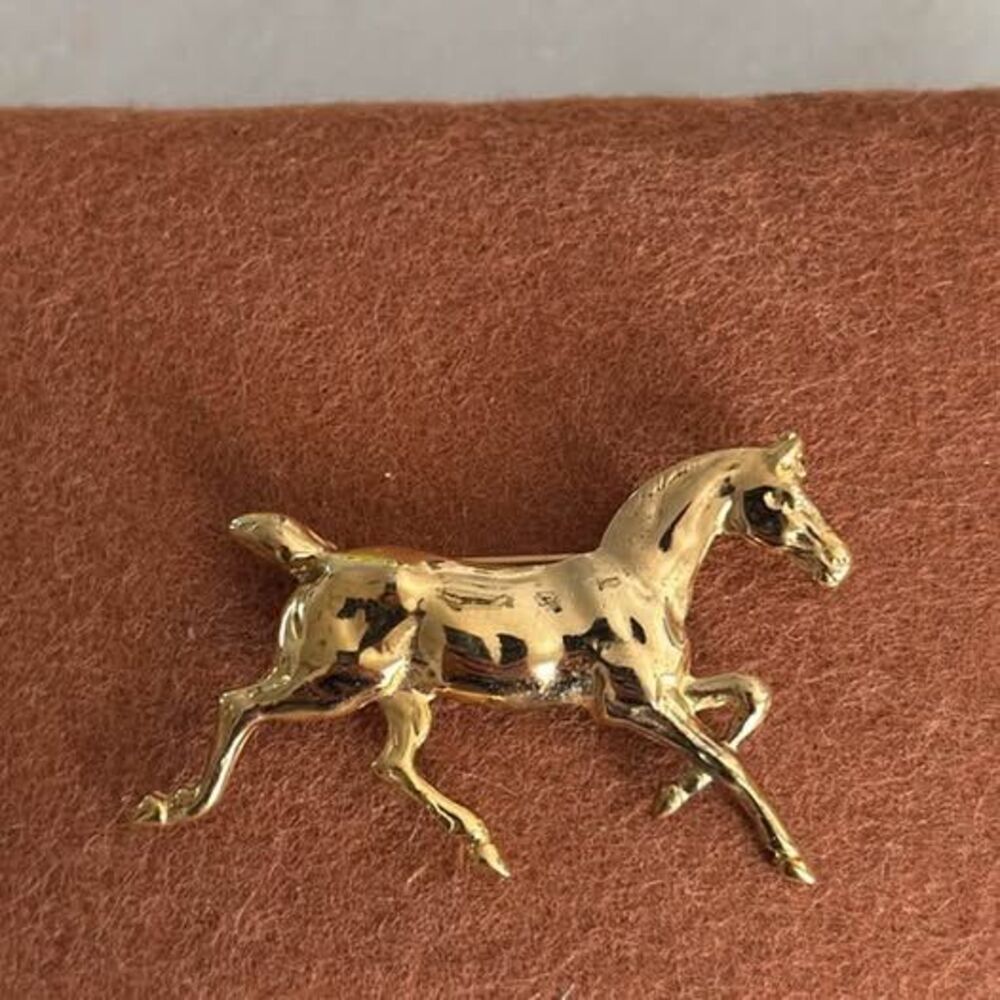 Vintage 80s Gold-Tone Equestrian Horse Brooch Pin | Horse Lover